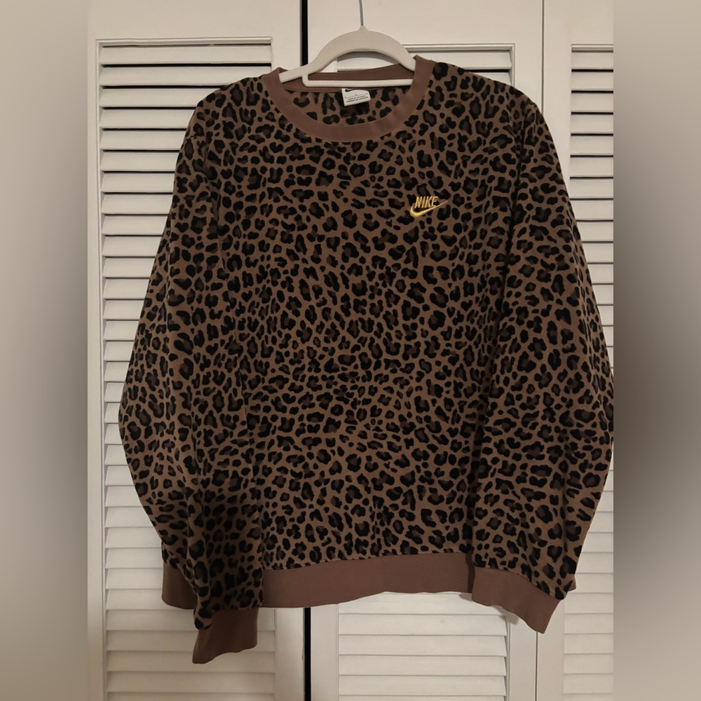 Women’s Nike Leopard Fleece Crew Neck